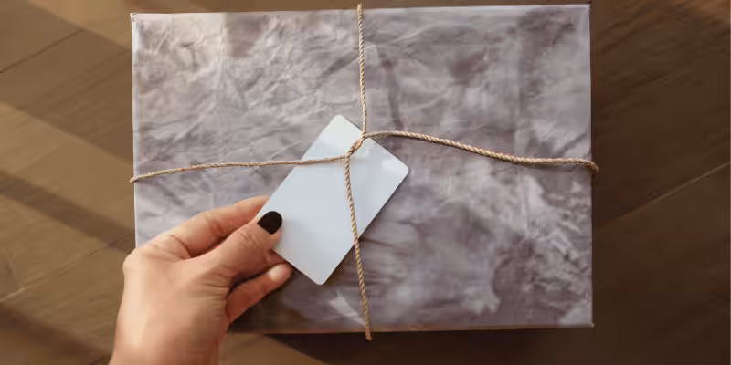 сдержанный пакет