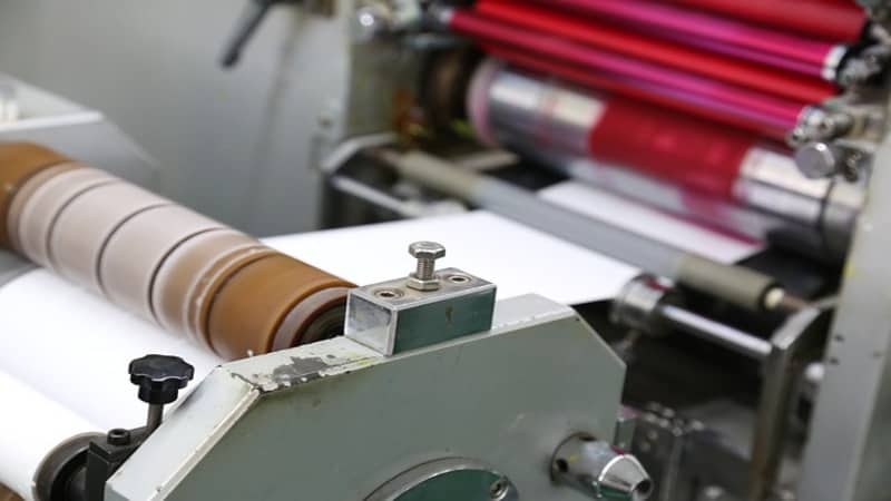 offset printing macine, printing services, bruchure printing
