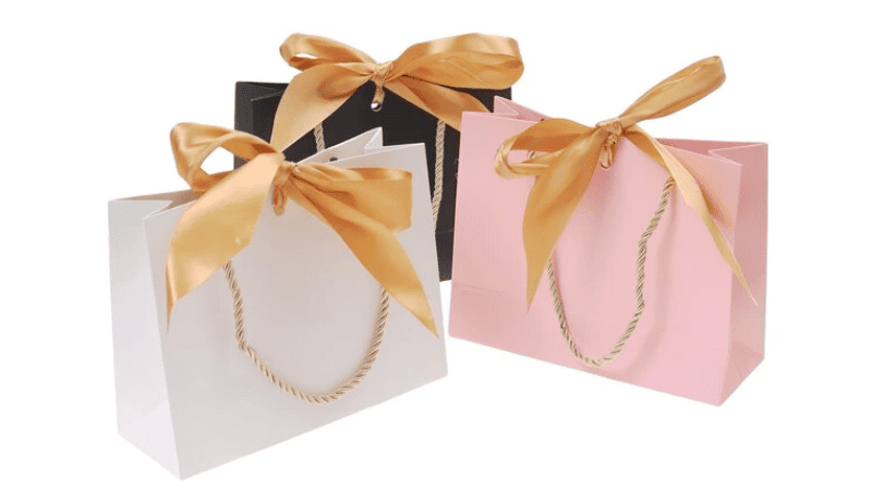 luxurious wedding favor bags
